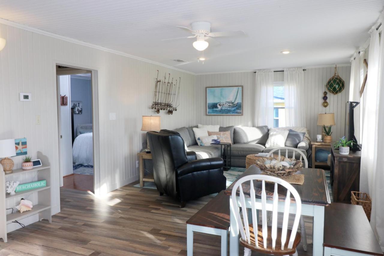 One-Of-A-Kind Beach Home With Lounge Bar Game Room Galveston Exteriér fotografie
