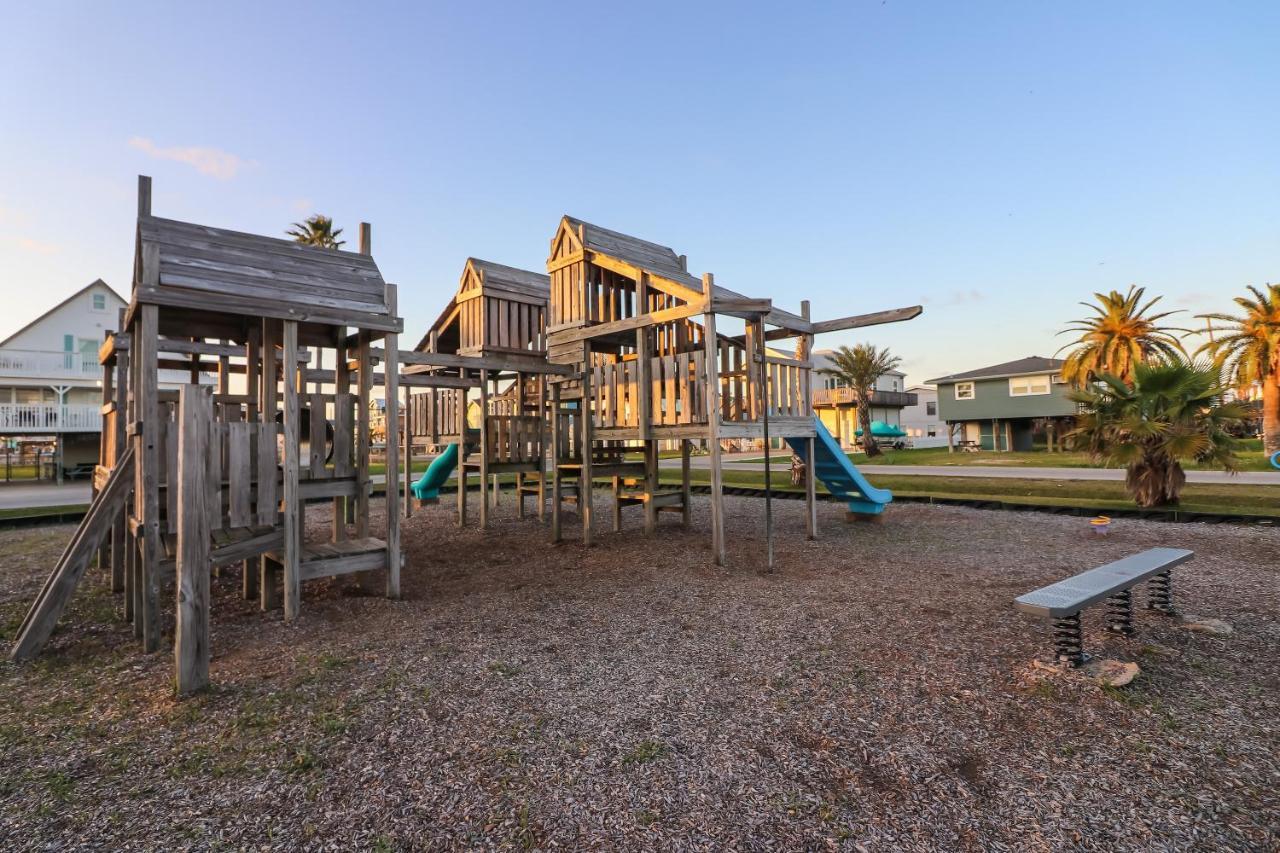 One-Of-A-Kind Beach Home With Lounge Bar Game Room Galveston Exteriér fotografie